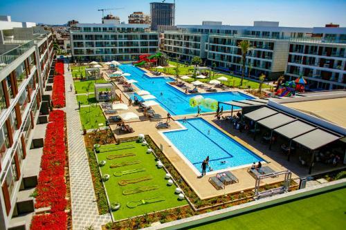 Hotel Courtyard Long Beach Holiday Resort