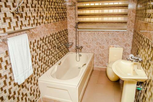 Apartamento Tobby Royal Suites