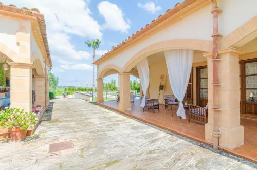 Villa Cirera