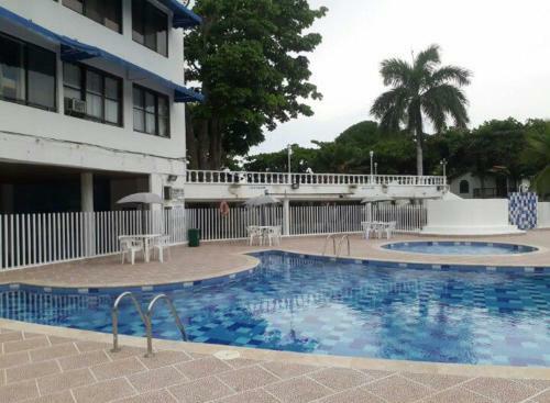 Apartamentos Cove�as, Condominio Victoria Real