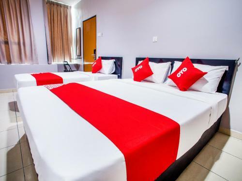 Oyo 44097 Avatarr Hotel