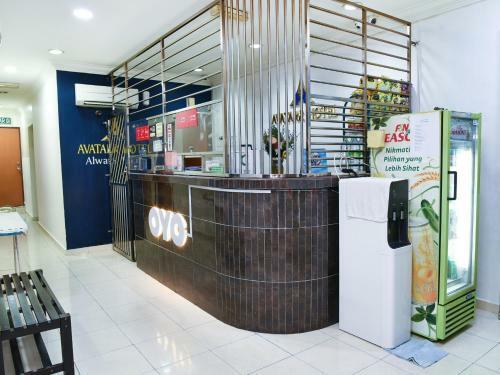 Oyo 44097 Avatarr Hotel