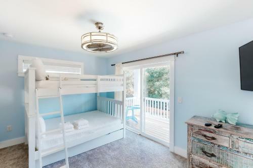 Spectacular Sunset Beach House Cb105