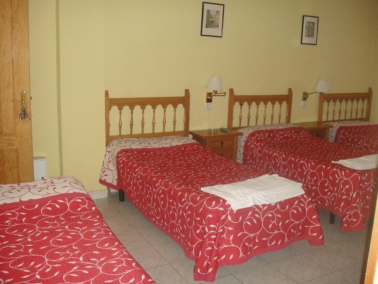 Hostales Sol-cristina Y Sol-cristina Dos