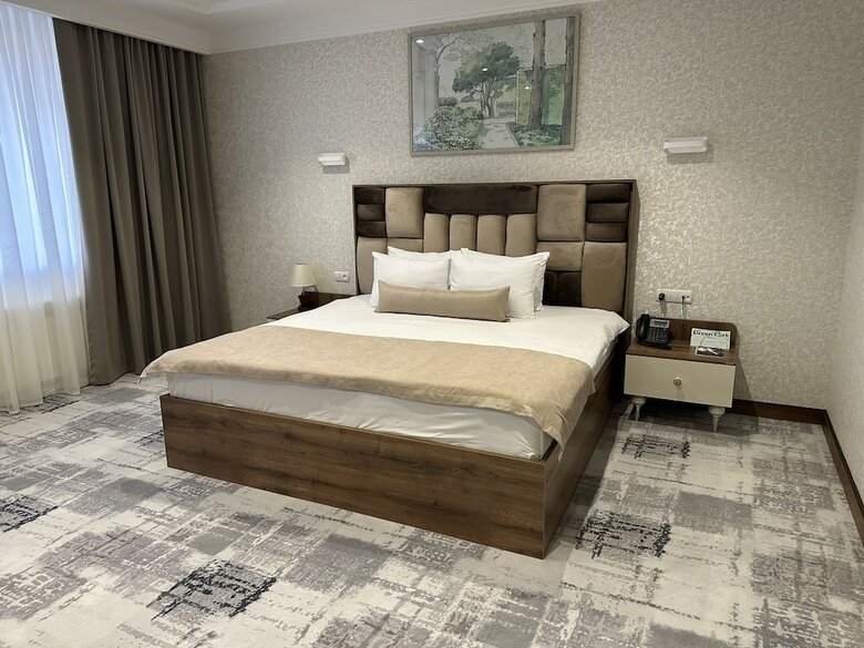 Green Park Hotel
