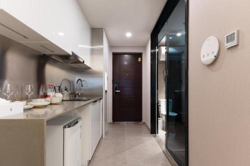 Locals Apartment House 02