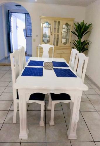 Casa Espectacular En Zona Residencial
