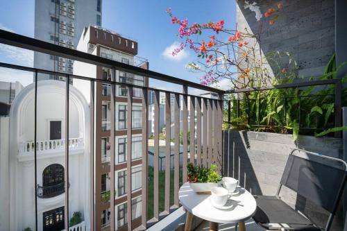 Sea Dragon Apartment & Hotel