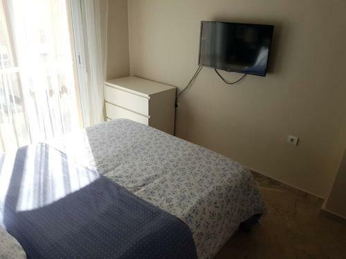 Bonito Apartamento de 2 Dormitorios En Almu�ecar