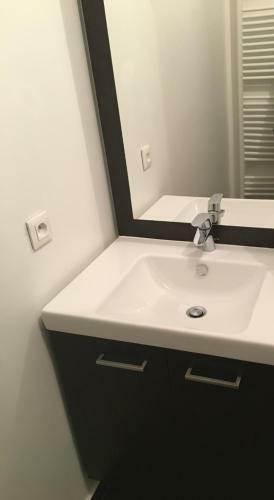 Apartamento Lovely 1-bedroom Unit With Free Parking On Premise