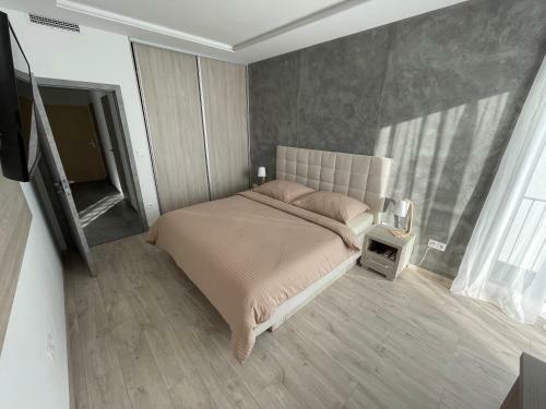 Greenbay Apartment With Free Parking