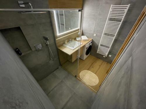 Greenbay Apartment With Free Parking