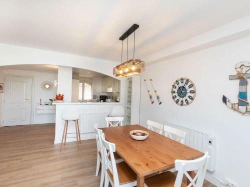Holiday Home La Reserva-3