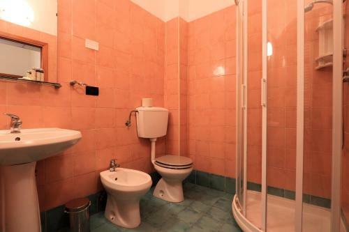 Hostal Bed & Parking Cecina Rooms