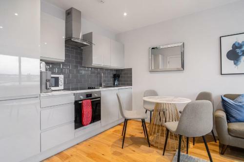 Modern 1 Bedroom Apartment In Central Eastleigh