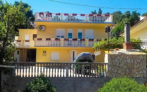 Apartments Niko - 40m From The Beach