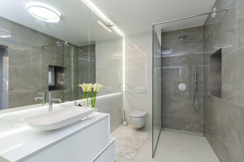 Deluxe Apartment In Casa Aurelia