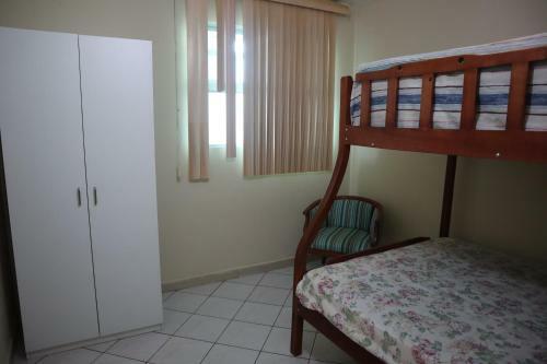 Apartamento de 4 Dormitorios, Piscina Y 2 Parqueo