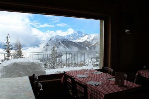 Hostal Rifugio Zoia