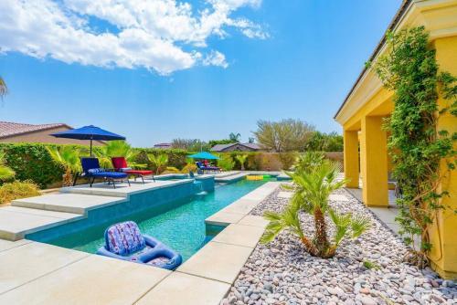 Villa Spring Rain 2 - Luxurious 5br Resort Style Home, Pool And Spa