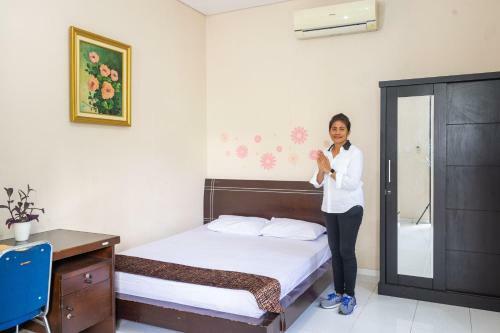 Hotel Umah Santi Depok