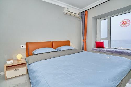 Locals Apartment House 06