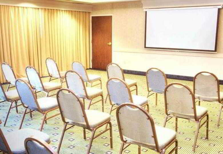 Hotel Courtyard By Marriott Boston Westborough