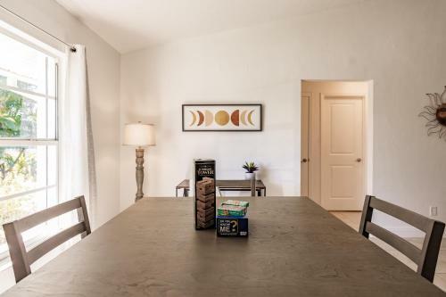 3br/2ba Home W/ Pool - 1 Mile From Beach