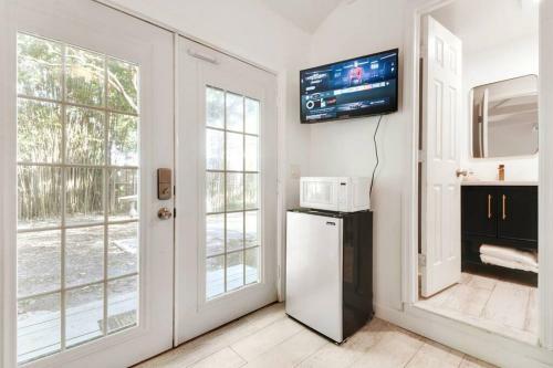 Beautiful New Cottage In West Palm Beach