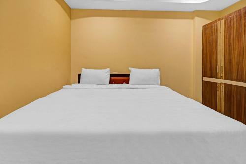 Oyo 89097 Hotel The Royal Inn