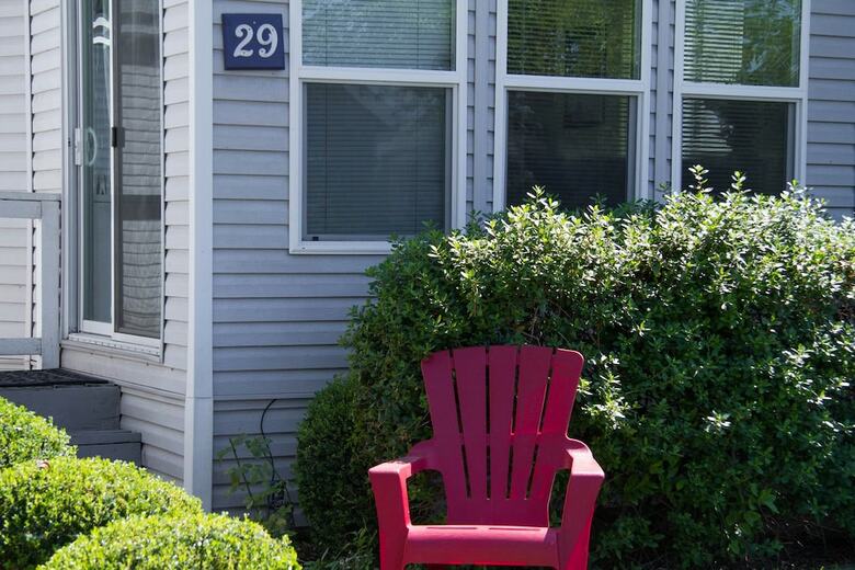Lodge Arden Acres Executive Suites & Cottages