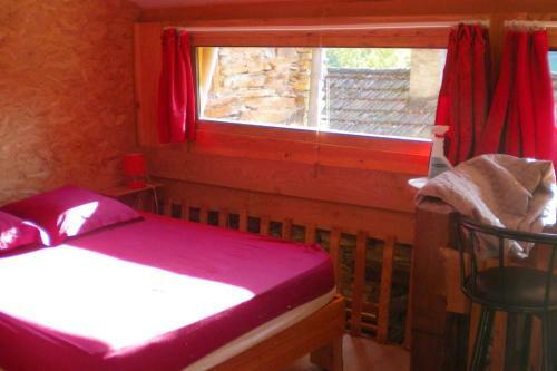 Maison D'une Chambre Avec Terrasse A Bellegarde Marsal