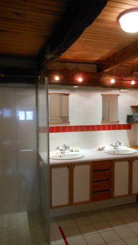 G�te de Chapel�che Les Ch�taigniers