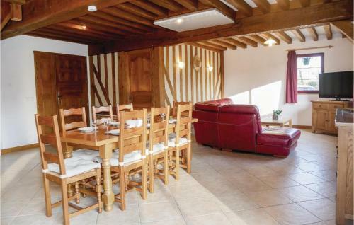 Holiday Home La Croupte J-839