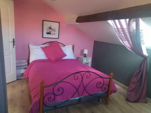 Chambre Pinky Elisabeth Proche Paris