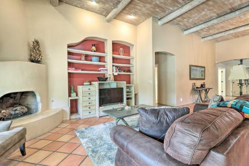 Adobe Mesa Home With Private Hot Tub And Patio!