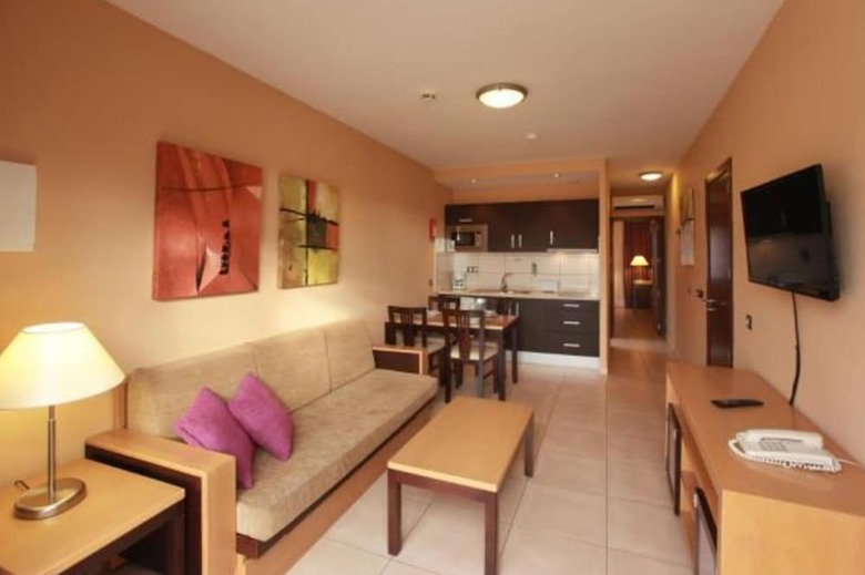 Grupotel Playa Feliz