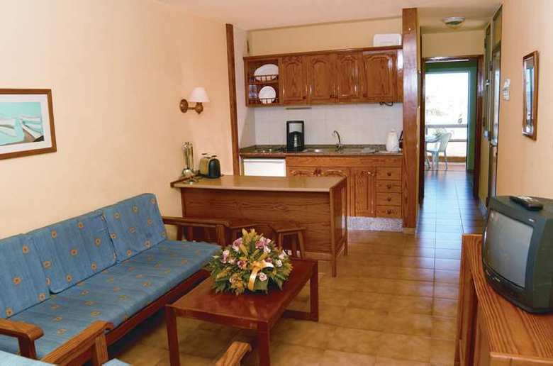 Apartamentos Colina Mar