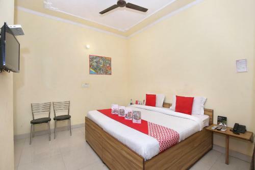 Hotel Oyo 14823 Skyheights