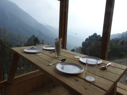 Hotel Sunbird Retreat Resort