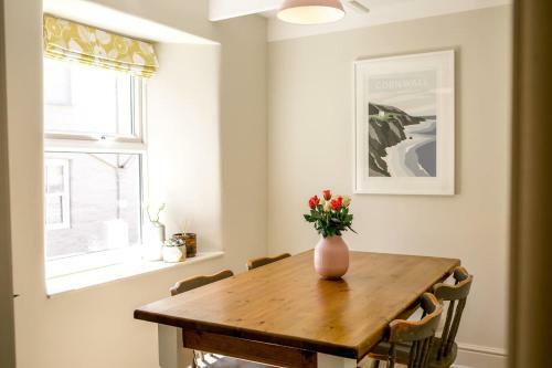 Super Stylish Town Cottage In A Charming Town