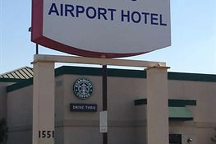 Best Western Plus Fresno Airport Hotel