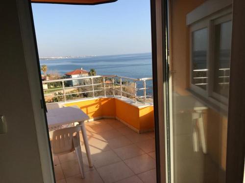 Apartamento Beach Front With Great See View Next To Incekum