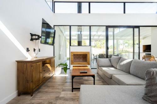 Hermosa Casa A Estrenar En Pinamar