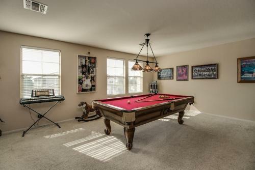 Beautiful Vacation Getaway Wgame Room & Views
