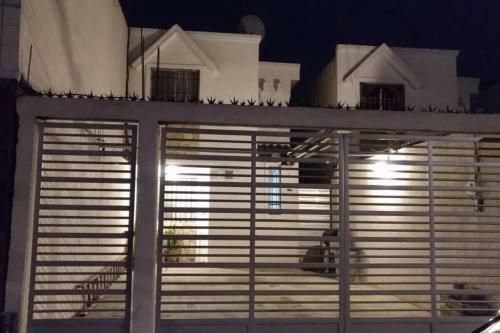 Casa Completa En Santa Catarina,