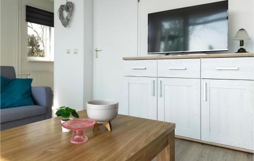Stunning Home In Vlagtwedde With Sauna, Wifi And 3 Bedrooms