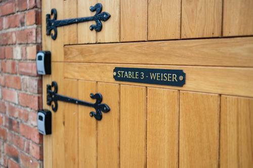 Eakley Stables 3 - Weiser