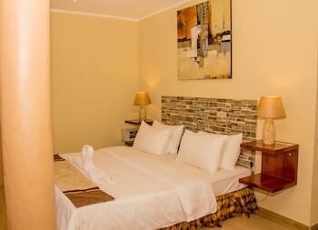 Hotel Alona Northland Resort