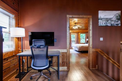 Big Bear Cabin Hot Tub Community Amenities
